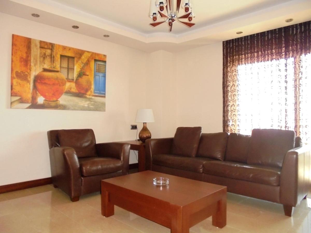 Xperia Park With Large Balcony And Seaview & Free Airport Shuttle Service Lägenhet Alanya